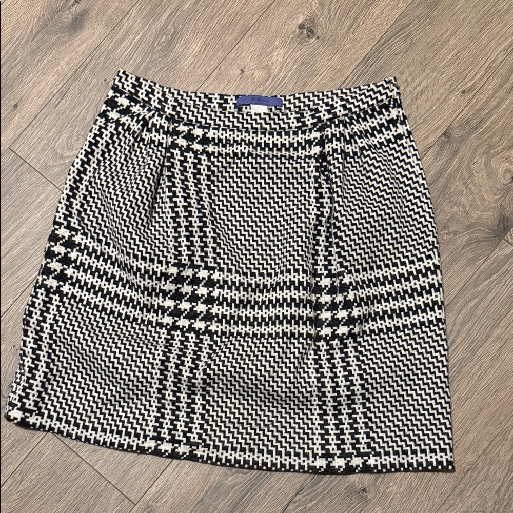 Les Copains Black and White Checkered Mini Skirt